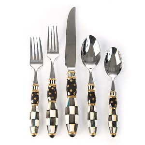 طقم أدوات المائدة 5 قطع الربطة السوداء